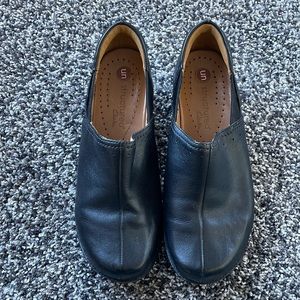 NWOT Clark’s Comfort Slip On Clogs